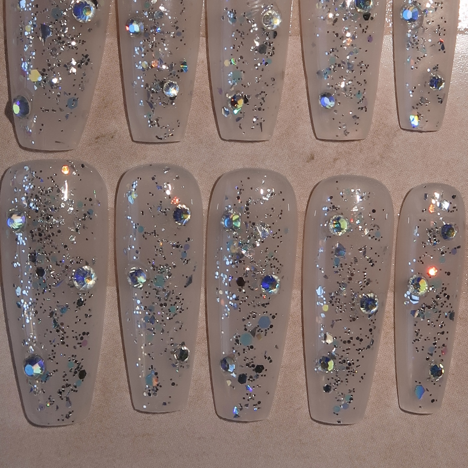 Press on Nails "Paillette" photo 2
